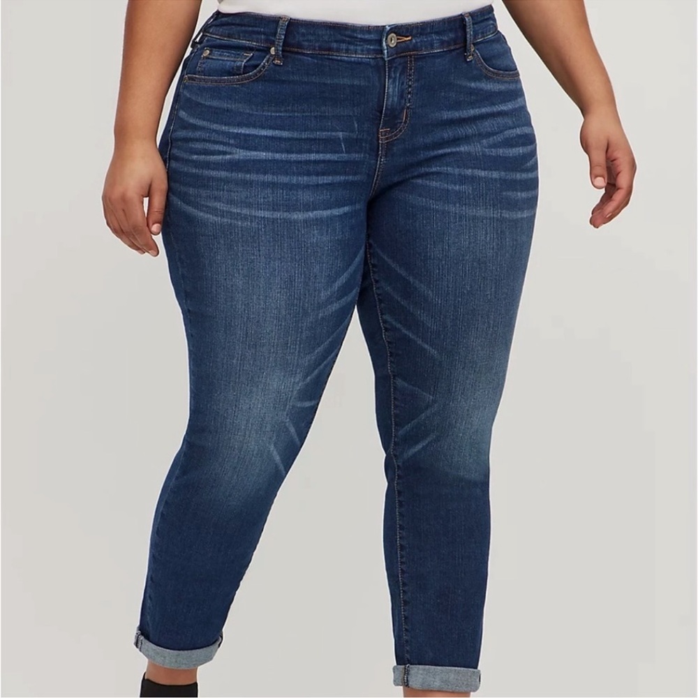 Torrid Boyfriend Straight Vintage Stretch jeans size 12 R EUC